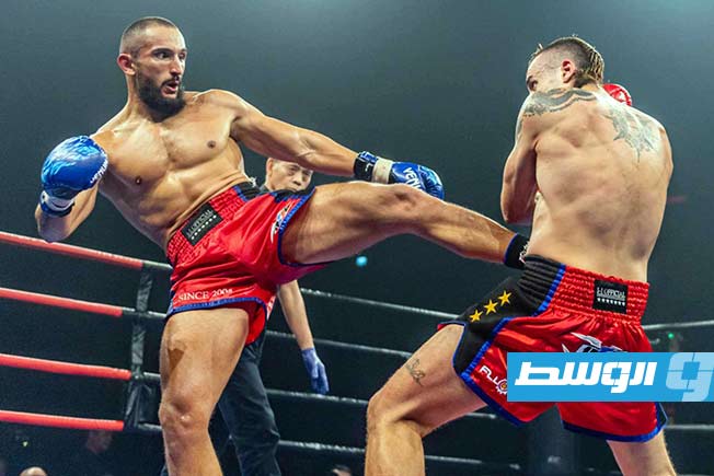 البطل الليبي الأمين السويح في الكيك بوكسينغ والفنون القتالية (أرشيفية: الإنترنت)