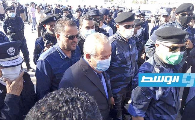 لجنة حكومية تزور معبر رأس اجدير لتفقد استئناف الرحلات مع تونس، 14 نوفمبر 2020. (بلدية زوارة)
