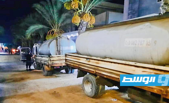 وزارة الداخلية بحكومة الوفاق تداهم وكر لتخزين وبيع الوقود بأضعاف سعره، 11 أغسطس 2020. (صفحة الوزارة على فيسبوك)
