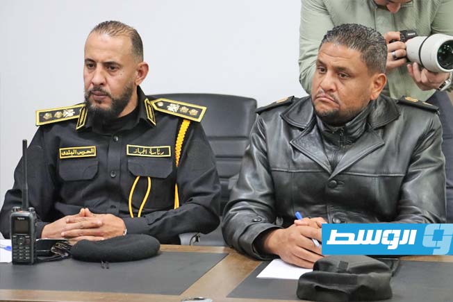 اجتماع بمقر وزارة الحكم المحلي بالحكومة المكلفة من مجلس النواب لمناقشة ظاهرة الكلاب الضالة، 3 يناير 2025. (رئاسة الحرس البلدي)