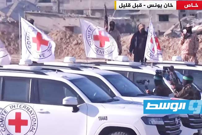 من تسليم أسيرين إسرائيليين إلى الصليب الأحمر في خان يونس، 1 فبراير 2025. (الجزيرة)