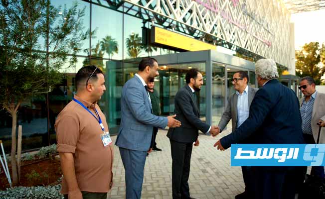 وصول مجموعة من الوفود المشاركة في مؤتمر إعمار درنة والمناطق المتضررة إلى بنغازي. (الحكومة المكلفة من مجلس النواب)