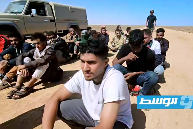 مهاجرون جرى إيقافهم في منطقة عين الغزالة، 25 سبتمبر 2025. (جهاز مكافحة الهجرة غير الشرعية)