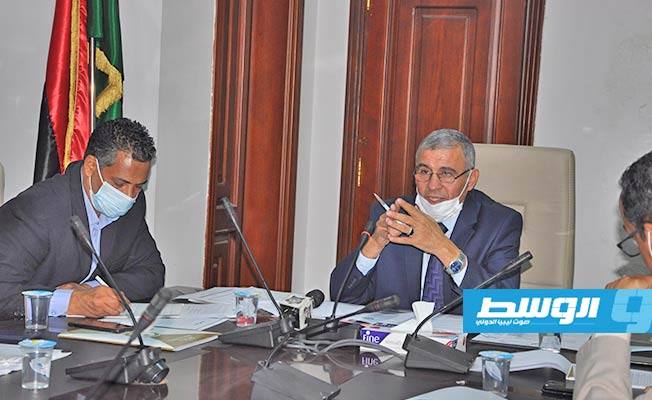 الاجتماع الأول للجنة الدائمة لتنظيم العمالة الوافدة. الاثنين 16 نوفمبر 2020. (وزارة الداخلية)