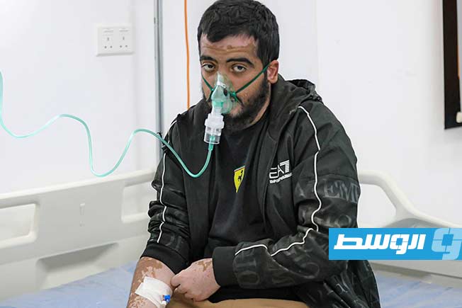 التعامل مع حالات مصابة بأمراض تنفسية جراء موجة الطقس السيء، 20 يناير 2026. (مستشفى الكويفية)