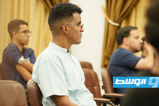 المركز الثقافي بأجدابيا يقيم حلقة نقاش لاستعراض واقع الأفلام القصيرة محليًا والتحديات التي تواجه صانعيها. (فيسبوك)