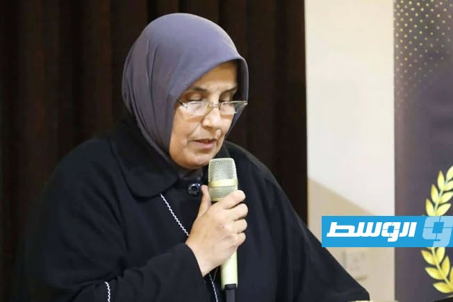 عميدة بلدية سلوق تلقي كلمة خلال احتفالية النقابة العامة للإعلاميين الرياضيين (فيسبوك)