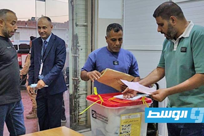 جانب من عملية نقل صناديق الاقتراع من المراكز إلى الإدارة الانتخابية بالبلديات، السبت 16 أغسطس 2025 (المفوضية الوطنية للانتخابات)