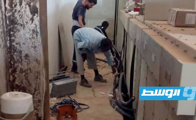 تركيب محول، 25 يونيو 2022. (شركة الكهرباء)