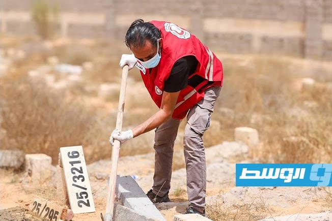 الهلال الأحمر: العثور على جثمان يرجح كونه لمهاجر قبالة صبراتة