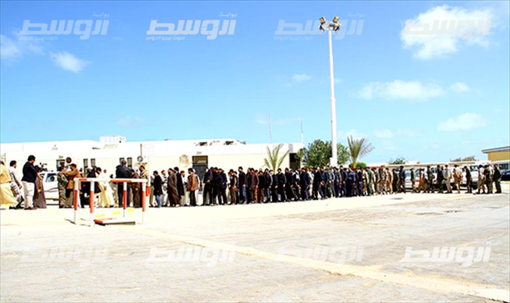 قافلة مساعدات من قبيلة البراعصة إلى قوة حرس المنشآت بالسدرة