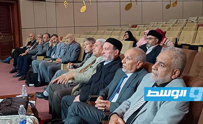 جانب من الحضور. (بوابة الوسط)
