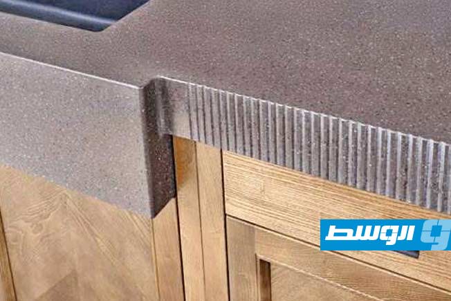 الحواف المفصلة من أبرز اتجاهات تصميم سطح العمل في المطبخ. (الإنترنت)