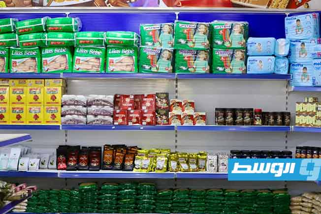 من داخل «سوبرماركت» في أجدابيا. (بوابة الوسط)