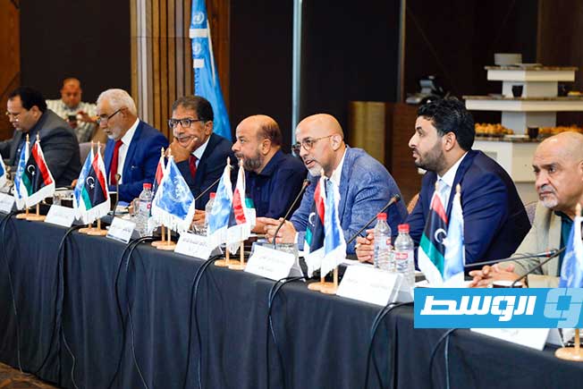 جانب من اجتماع أعضاء من مجلس النواب وقيادات عسكرية وأمنية في العاصمة التونسية برعاية البعثة الأممية، الأربعاء 23 يوليو 2025 (البعثة الأممية)