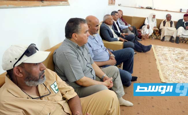 «أجوكو» تبحث حل مشكلة التلوث البيئي في الواحات