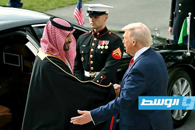 الرئيس الأميركي دونالد ترامب، اليوم الثلاثاء ولي العهد السعودي محمد بن سلمان في البيت الأبيض، 18 نوفمبر 2025. (الإنترنت)