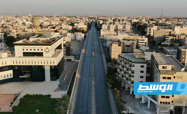شوارع طرابلس خالية من الحركة المرورية في ثاني أيام حظر التجول، الأربعاء 28 يوليو 2021. (مديرية أمن طرابلس)