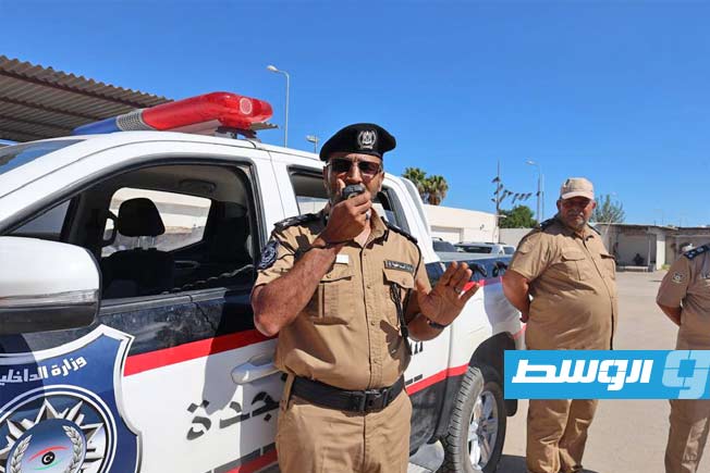 عناصر مديرية امن تاجوراء أثناء القبض على المتهم. (مديرية أمن تاجوراء)