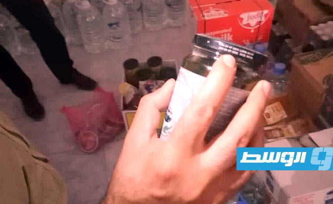 مواد غذائية منتهية الصلاحية في أحد المحال بالأصابعة، 17 سبتمبر 2022. (مركز الرقابة على الأغذية والأدوية)
