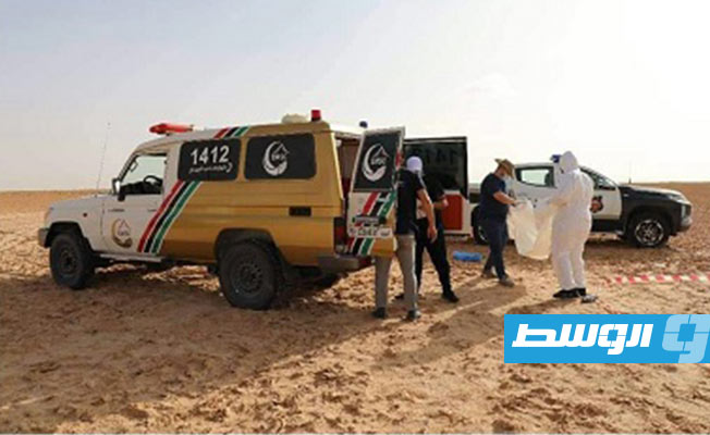 جانب من عملية انتشال الجثث (وزارة الداخلية بحكومة الوحدة الوطنية الموقتة)