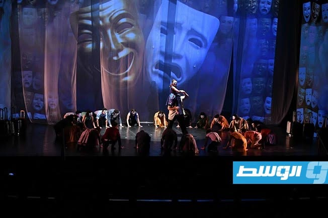 جانب من فعاليات افتتاح الدورة التاسعة عشرة من المهرجان القومي للمسرح المصري. (موقع المهرجان على فيسبوك)