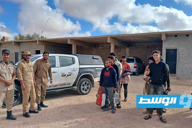 ترحيل مهاجرين غير نظاميين من منفذ امساعد إلى مصر (جهاز الهجرة غير الشرعية)