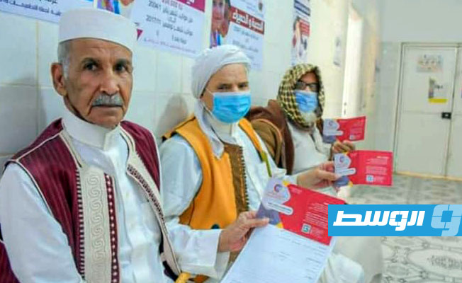 جانب من حملة التطعيم ضد فيروس كورونا في طبرق. (المركز الوطني لمكافحة الأمراض)