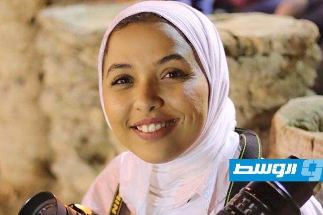 سارة كمال أبوزيد.. المصورة الفوتوغرافية وصانعة الصور التي تحلم بتغيير العالم بالفن (فيسبوك)