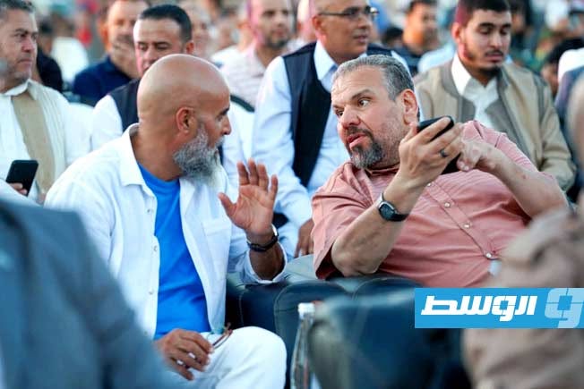 مشاركة فنانين ومبدعين من مختلف المدن الليبية بافتتاح المهرجان (فيسبوك)
