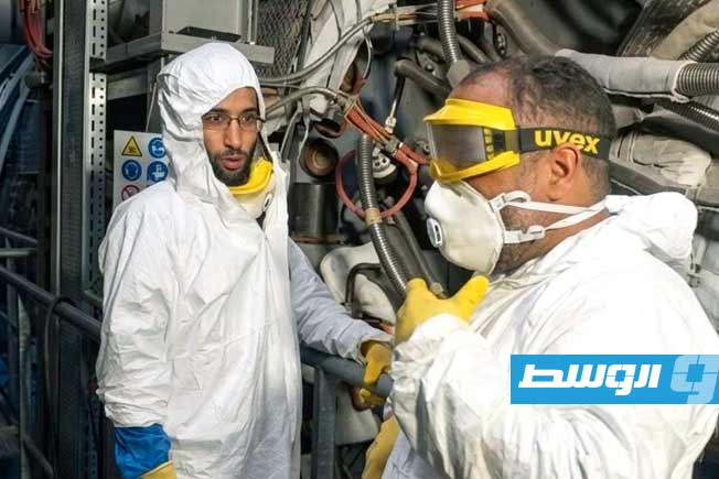 اعمال الصيانة الطارئة بمحطة كهرباء السرير الغازية. (وزارة الكهرباء والطاقات المتجددة)