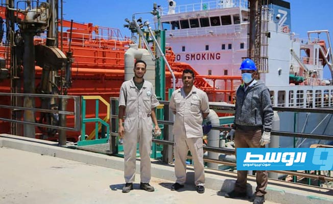 وصول الشحنة الثانية من غاز الإثيلين استعدادا لتشغيل مصنع البولي إثيلين, (شركة راس لانوف لتصنيع النفط)