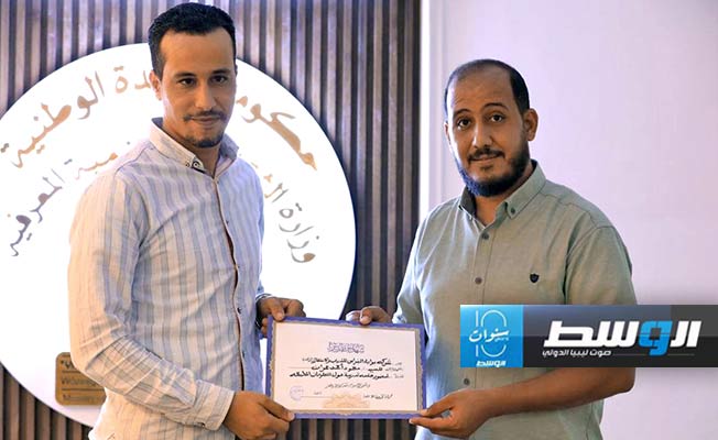 شهادات تقدير للمشاركين بورشة العمل حول «المعلومات المضللة» في 21 أغسطس 2024. (وزارة الثقافة)