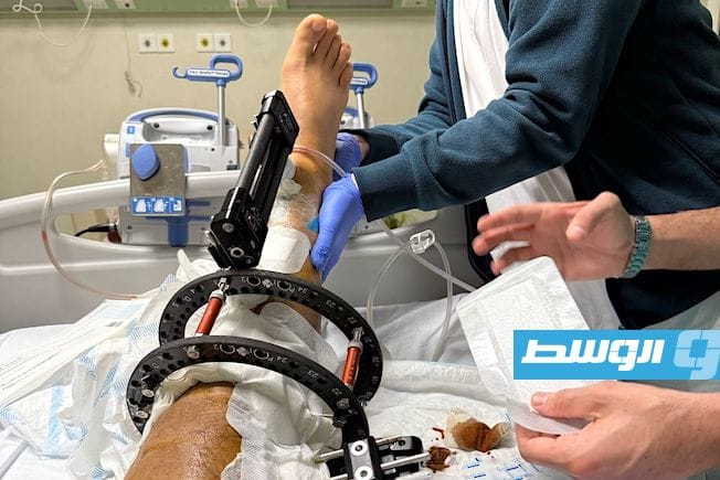 وزير الدولة لشؤون مجلس الوزراء بحكومة الوحدة الوطنية الموقتة عادل جمعة يتلقى العلاج في أحد مستشفيات روما، الأربعاء 19 فبراير 2025 (بوابة الوسط)