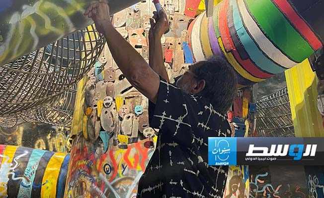 صورة من داخل مشروع «لمة» لإعادة التدوير من أجل صنع الجمال (فيسبوك)