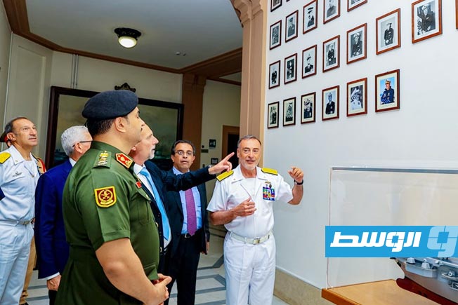 لقاء صدام خليفة حفتر مع رئيس أركان البحرية الإيطالية، الأدميرال إنريكو كريدندينو، في روما، الجمعة 13 يونيو 2025. (شعبة الإعلام الحربي)