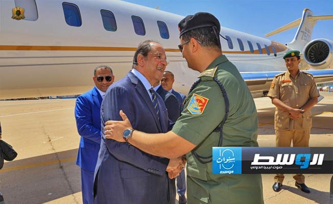 استقبال خالد حفتر لرئيس المخابرات العامة المصرية اللواء عباس كامل، الثلاثاء 6 أغسطس 2024. (القيادة العامة)