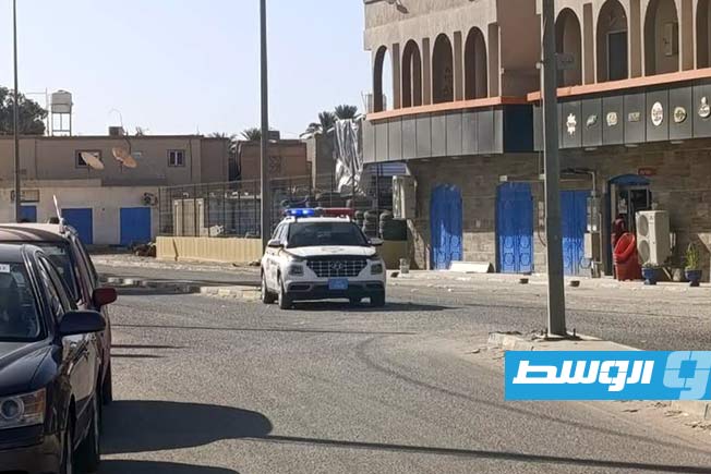 سيارة شرطة تابعة لمديرية أمن الجفرة تؤمن الاقتراع البلدي، 18 أكتوبر 2025. (أمن الجفرة)