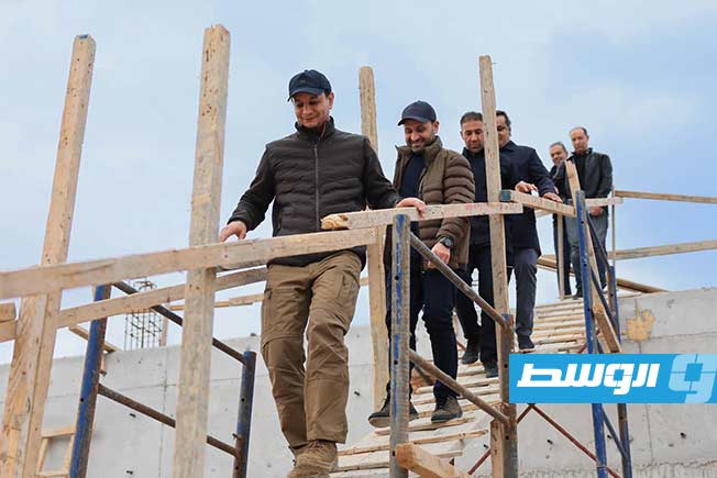 بلقاسم حفتر خلال جولة تفقدية لمشاريع إعمار مدينة درنة، 5 يناير 2025. (صندوق إعمار ليبيا)