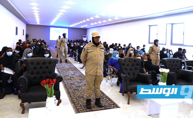 جانب من عملية الترحيل الطوعي لمهاجرين من طرابلس، الإثنين 21 أغسطس 2023 (وزارة الداخلية)