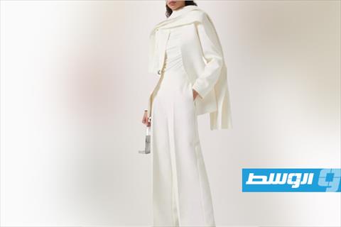 تفاصيل بدلة نانسي عجرم البيضاء في أحدث كليباتها