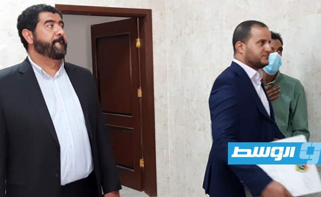 جولة وفد وزارة الصحة بمركز السكر والغدد الصماء في بني وليد. (الإنترنت)