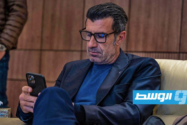 جانب من حضور نجوم الكرة العالميين حفل افتتاح ملعب بنغازي الدولي (فيسبوك)