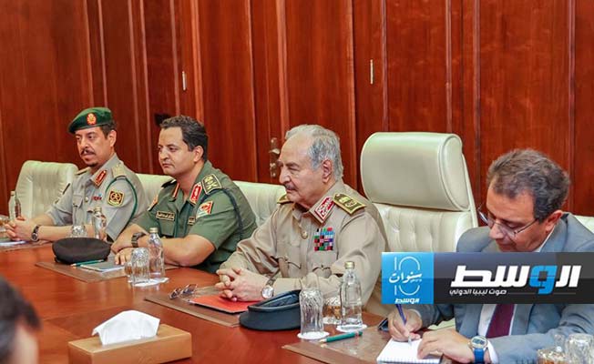 لقاء حفتر مع السفير الإيطالي لددى ليبيا، الثلاثاء 22 أكتوبر 2024. (القيادة العامة)