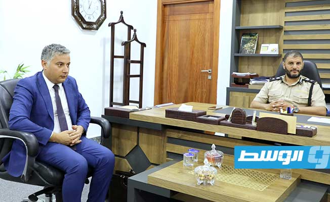 جانب من اجتماع وزير الداخلية المكلف بحكومة الوحدة الوطنية الموقتة عماد الطرابلسي وسفير تونس لدى ليبيا الأسعد العجيلي، الخميس 27 يوليو 2023 (وزارة الداخلية)