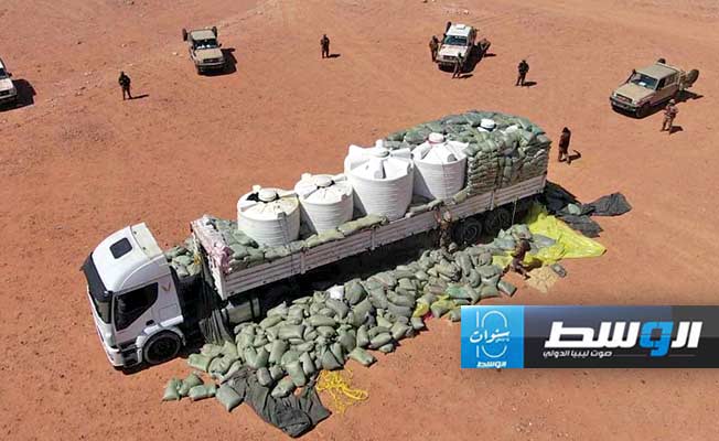 جانب من عملية ضبط قافلة لتهريب الوقود، الإثنين 26 أغسطس 2024 (اللواء 444 قتال)