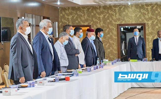 اجتماع مكتب الرئاسة وفريق الحوار بالمجلس الأعلى للدولة بقيادات عملية بركان الغضب. (المجلس الأعلى للدولة)