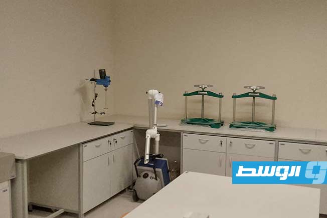 معمل لترميم المخطوطات على مستوى الجامعات الليبية (فيسبوك)