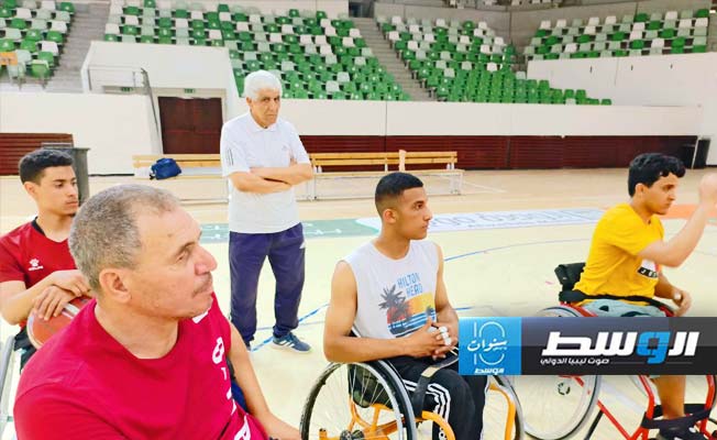 جانب من تدريبات المنتخب الليبي لكرة السلة على الكراسي المتحركة تحت 23 عاما (تصوير محمد قجام)