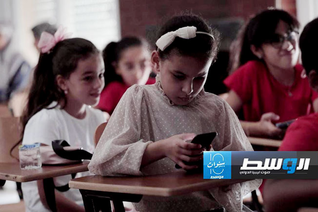 المركز الوطني لتنمية فنون الطفل ينظم ورشة فنية بعنوان «اصنع كرتونك بنفسك».